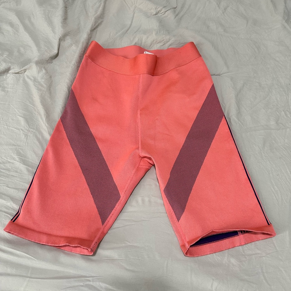 Fabletics Outift - Picture 9 of 16